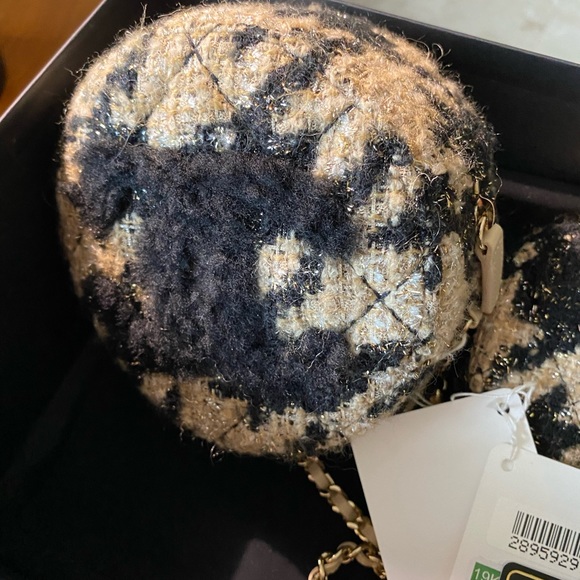 ‼️SOLD‼️ NEW Chanel Tweed Beige Black Double O - Picture 10 of 13